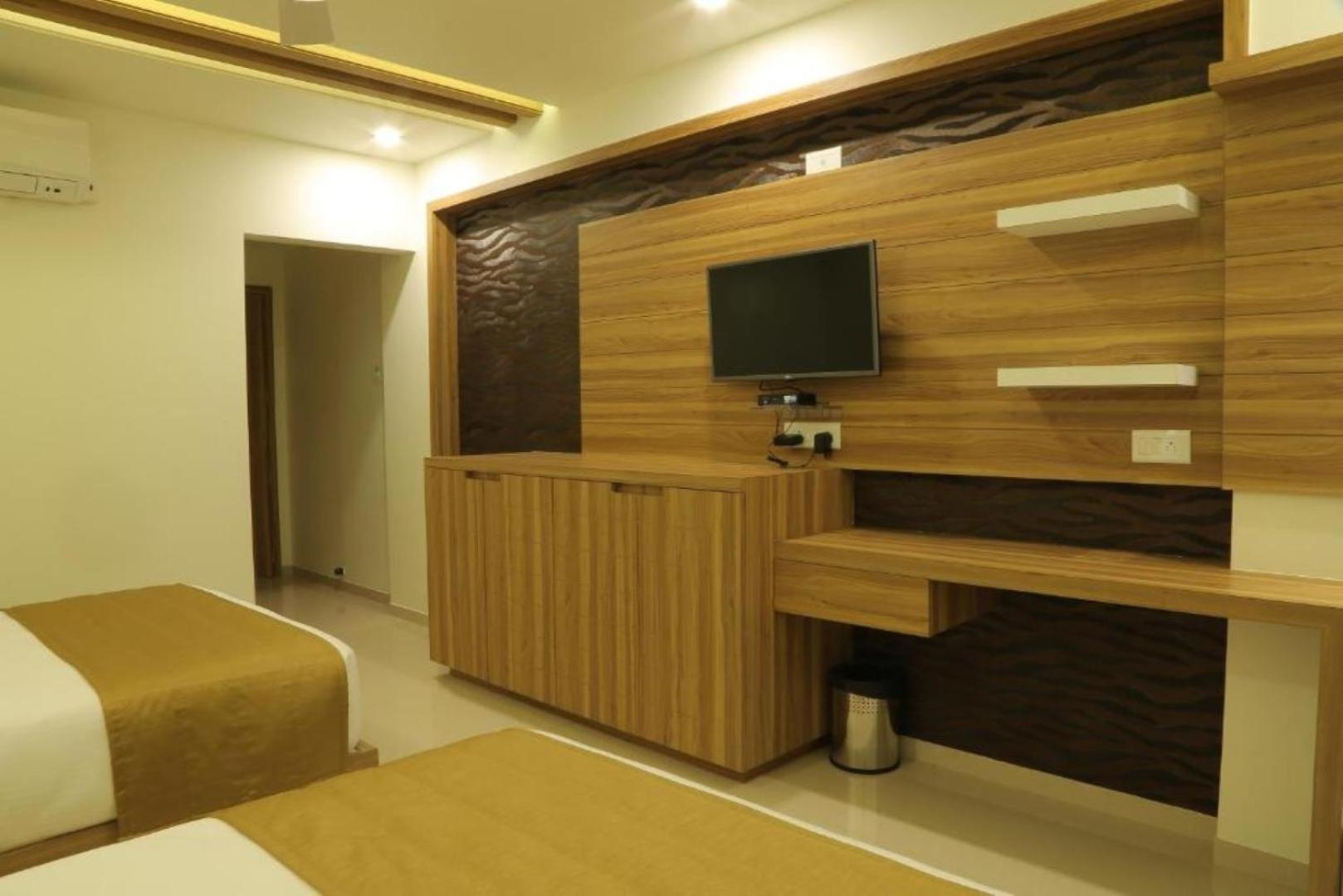 Hotel Roma Kristo Дварка Экстерьер фото