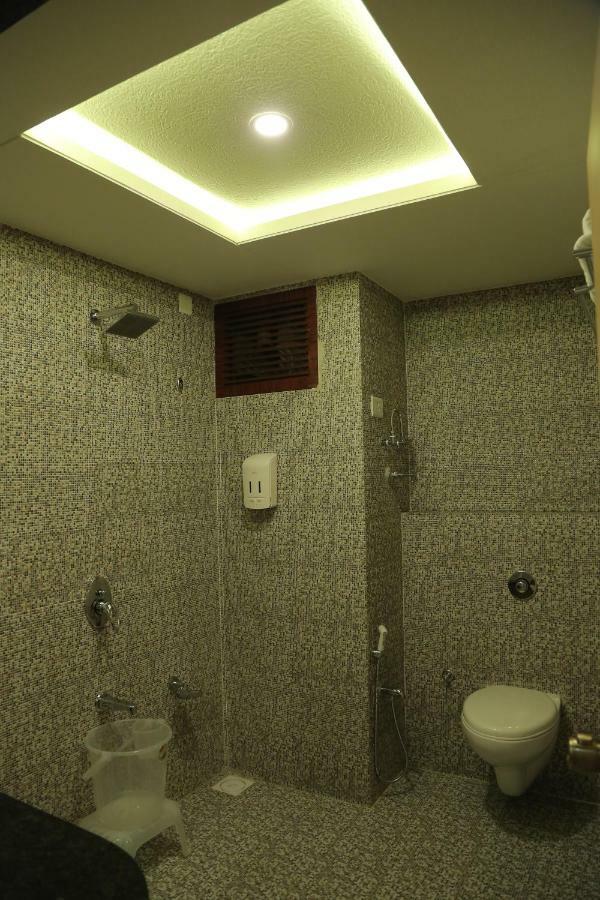 Hotel Roma Kristo Дварка Экстерьер фото